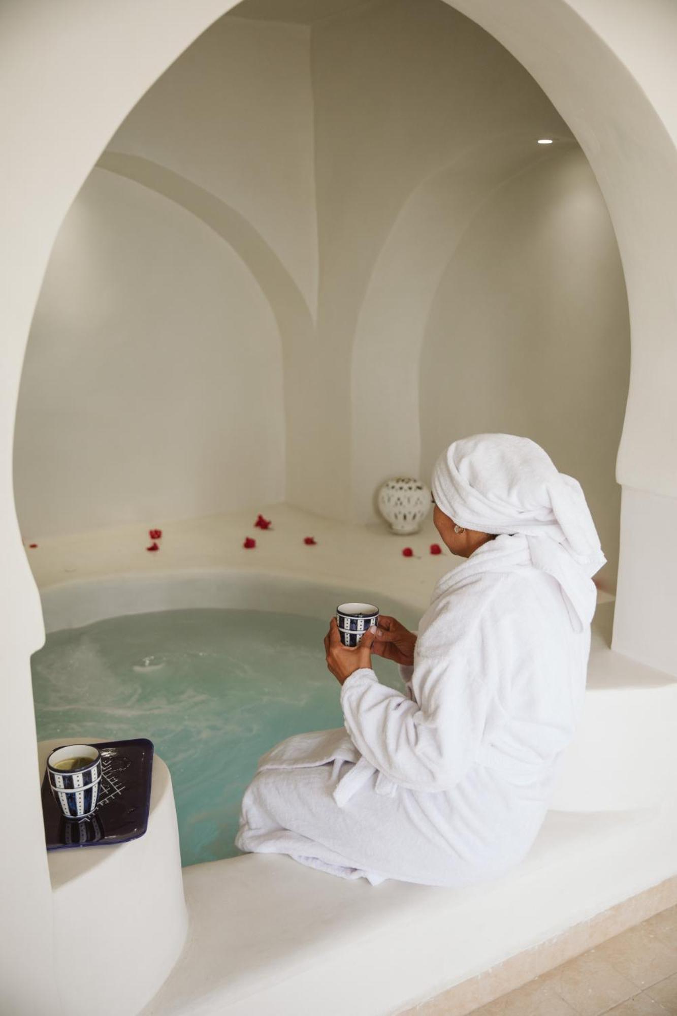 Hotel Dar Nael Houmt Souk  Esterno foto