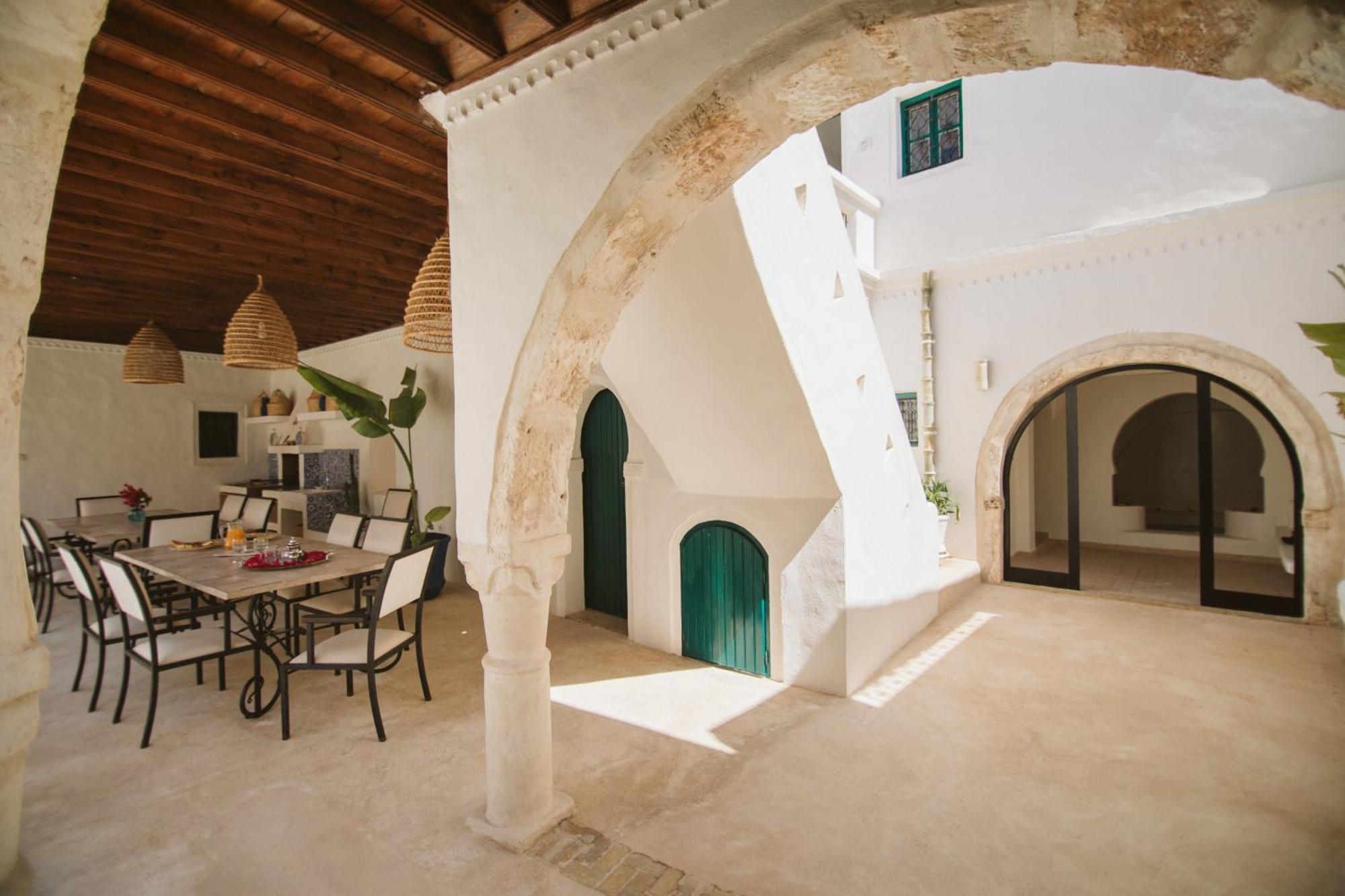 Hotel Dar Nael Houmt Souk  Esterno foto